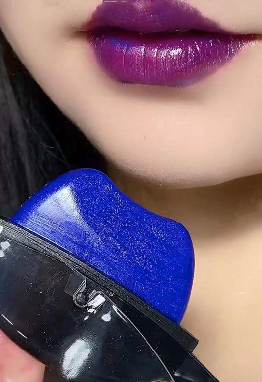 1 color,blue lipstick