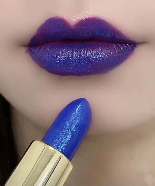 1 color， blue lipstick